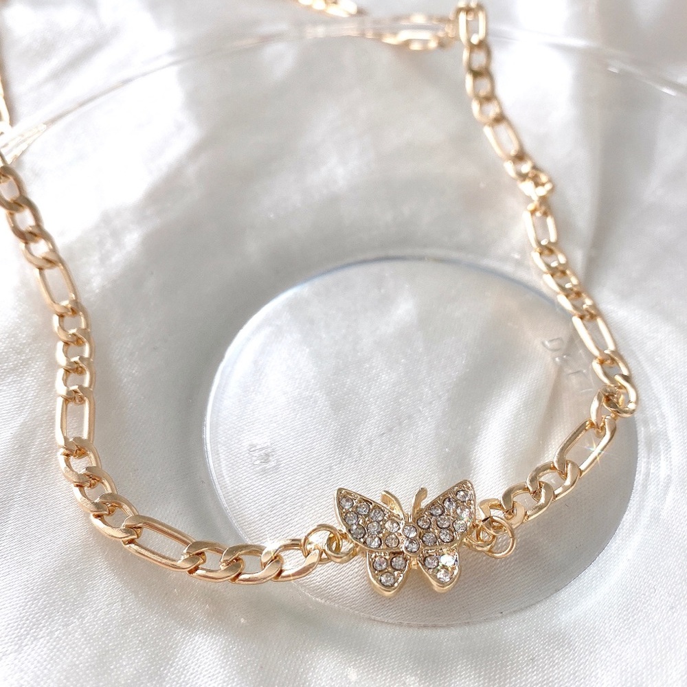 RESTOCKED! butterfly rhinestones choker necklace (buy 1 get two free!!!) - Picture 3 of 8